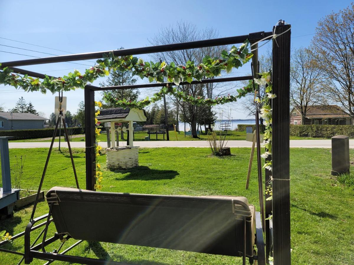 Fun Place With A Sandy Beach For Swimming, Boating, And Fishing, Featuring 3 Available Cabins Fenelon Falls 외부 사진