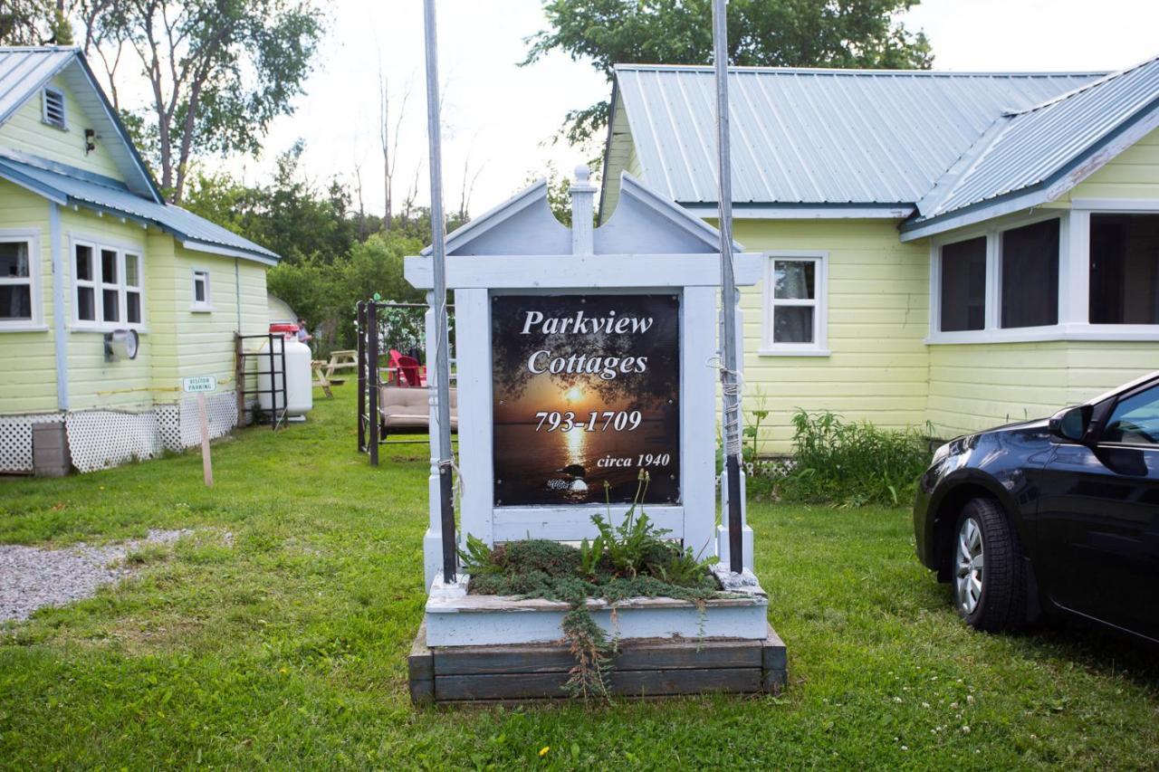 Fun Place With A Sandy Beach For Swimming, Boating, And Fishing, Featuring 3 Available Cabins Fenelon Falls 외부 사진